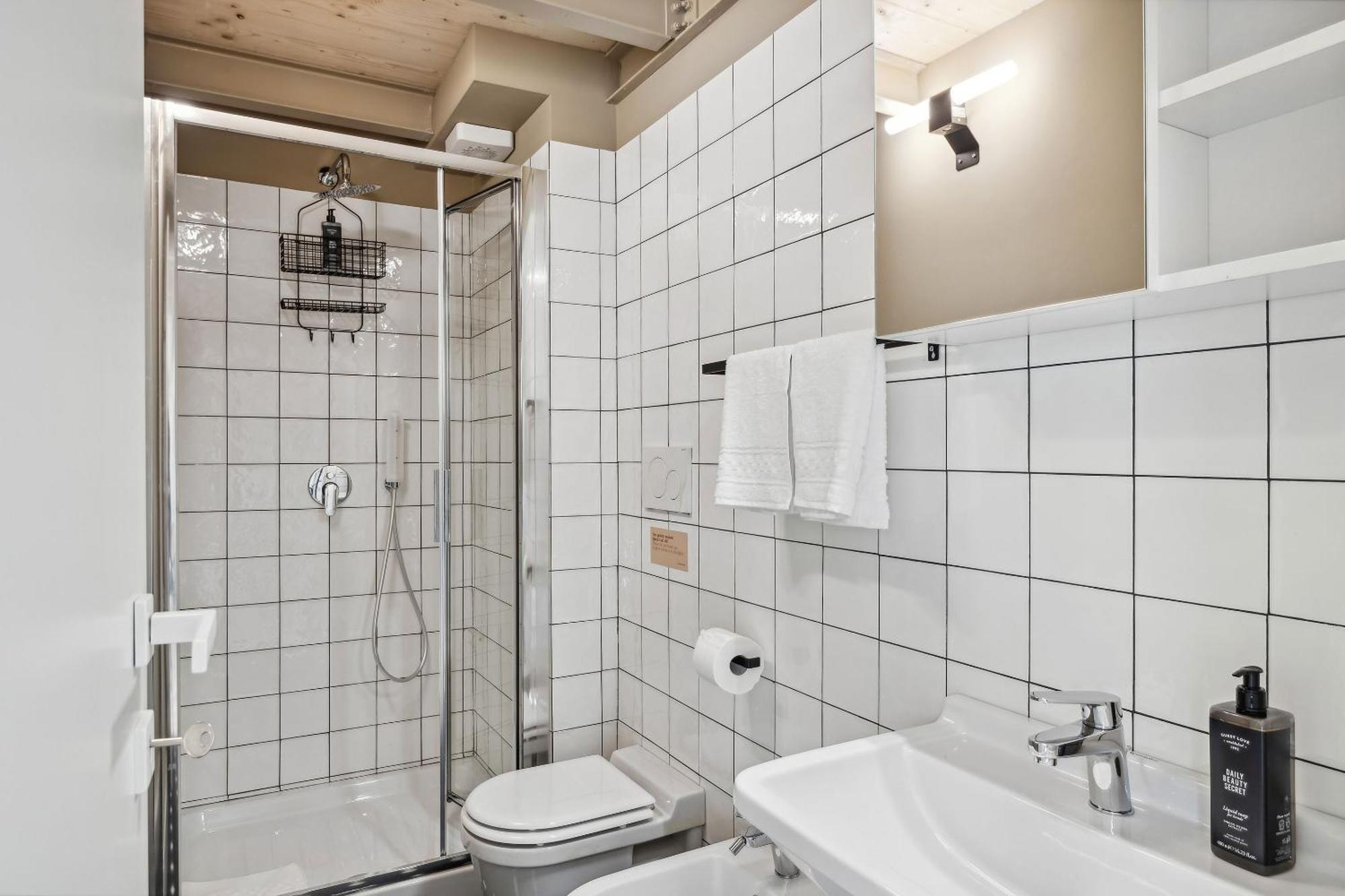 Limehome Rome Via Fortebraccio Δωμάτιο φωτογραφία